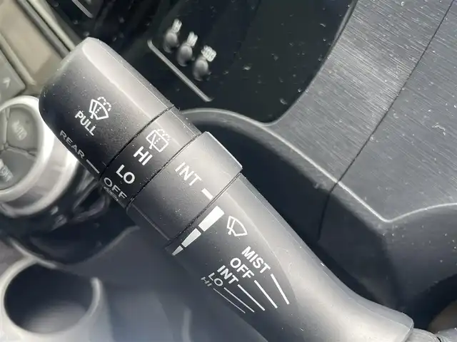 トヨタ アクア S 島根県 2015(平27)年 4.5万km ディープアメジストマイカメタリック ワンオーナー/純正ＳＤナビ/フルセグTV/ＤＶＤ再生/Ｂｌｕｅｔｏｏｔｈ/スマートキー/プッシュスタート/アイドリングストップ/オートライト　/オートエアコン/横滑り防止装置　/純正フロアマット　/保証書　/取扱説明書　/スペアキー１本/スタッドレスタイヤ＆ホイール4本セット積込み