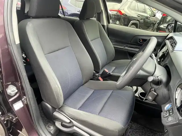 トヨタ アクア S 島根県 2015(平27)年 4.5万km ディープアメジストマイカメタリック ワンオーナー/純正ＳＤナビ/フルセグTV/ＤＶＤ再生/Ｂｌｕｅｔｏｏｔｈ/スマートキー/プッシュスタート/アイドリングストップ/オートライト　/オートエアコン/横滑り防止装置　/純正フロアマット　/保証書　/取扱説明書　/スペアキー１本/スタッドレスタイヤ＆ホイール4本セット積込み