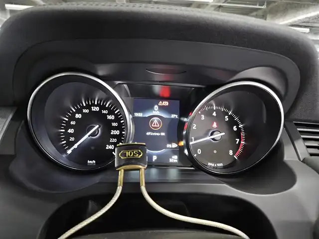 ランドローバー レンジローバーイヴォーク HSEダイナミック 香川県 2016(平28)年 2.4万km ゴールド 4WD/純正ナビ/フルセグTV/バックカメラ/クルーズコントロール/パーキングアシストセンサー/HIDヘッドランプ/オートライト/ターボ/ブラックデザインパック/革巻きステアリング/ステアリングスイッチ/オックスフォード革シート/前席パワーシート/シートヒーター/純正20インチアルミホイール/スマートキー/キーレスエントリー/禁煙車