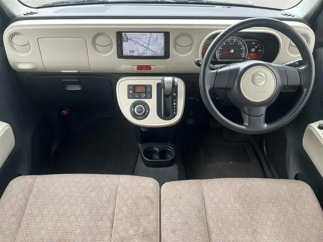 ダイハツ ミラ ココア X 秋田県 2016(平28)年 11.1万km パールホワイトⅢ ４WD/社外HDDナビ（DVD/CD/AM/FM）/ワンセグ（走行中視聴可能）/スマートキー/アイドリングストップ/ETC/純正フロアマット/純正ドアバイザー/オートエアコン/パワーステアリング/パワーウィンドウ/ヘッドライトレベライザー/盗難防止装置/寒冷地仕様/電動格納ミラー/保証書/取扱説明書/記録簿