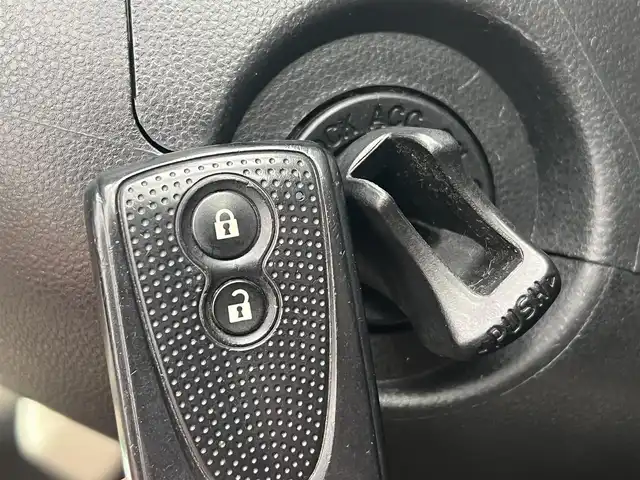 ダイハツ ミラ ココア X 秋田県 2016(平28)年 11.1万km パールホワイトⅢ ４WD/社外HDDナビ（DVD/CD/AM/FM）/ワンセグ（走行中視聴可能）/スマートキー/アイドリングストップ/ETC/純正フロアマット/純正ドアバイザー/オートエアコン/パワーステアリング/パワーウィンドウ/ヘッドライトレベライザー/盗難防止装置/寒冷地仕様/電動格納ミラー/保証書/取扱説明書/記録簿