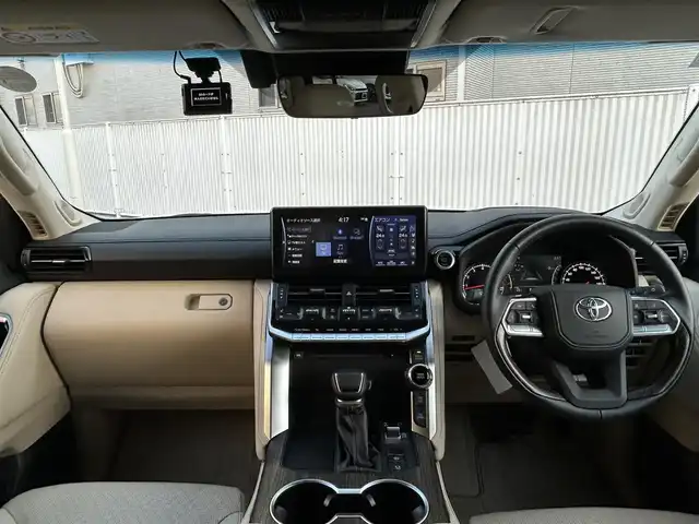 トヨタ ランドクルーザー ZX 栃木県 2024(令6)年 0.4万km プレシャスホワイトパール ワンオーナー/サンルーフ/JBLプレミアムサウンドシステム/リヤエンターテインメントシステム/モデリスタエアロ/寒冷地仕様/ヘッドアップディスプレイ/パワーバックドア/純正20inAW/ベージュレザーシート/メーカーOPナビ/フルセグTV/BT/Carplay/マルチテレインモニター/TOYOTAセーフティセンス/プリクラッシュセーフティ/レーントレーシングアシスト/ドライバー異常時対応システム/レーダークルーズコントロール/ロードサインアシスト/アダプティブハイビーム/オートハイビーム/ブラインドスポットモニター