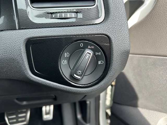 フォルクスワーゲン ゴルフ ＧＴＩ パフォーマンス 青森県 2014(平26)年 2.7万km ピュアホワイト 500台限定特別仕様車/ワンオーナー/19インチAW/GTIレッドブレーキキャリパー/パドルシフト/アダプティブクルーズコントロール/保証書/取扱説明書/ナビ説明書/ディーラー記録簿H27/H29/R1.3.4.5.7有/純正ナビ（ＡＵＸ/BlueTooth）/ICクーラー付きturbo/ブレーキホールド/コーナーセンサー/横滑り防止/ETC/スペアキー