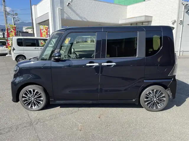 ダイハツ タント カスタム RS 熊本県 2019(令1)年 4.9万km パールブラック 両側パワースライドドア/社外メモリナビ（AVN-LS02W）/フルセグTV/CD/USB/Bluetooth/バックカメラ/スマートアシスト/ハーフレザーシート/シートヒーター/純正15インチアルミホイール/純正エアロ/LEDヘッドライト/ビルトインETC/スマートキー2個/プッシュスタート/新車時保証書/取扱説明書