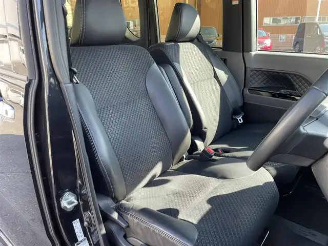 ダイハツ タント カスタム RS 熊本県 2019(令1)年 4.9万km パールブラック 両側パワースライドドア/社外メモリナビ（AVN-LS02W）/フルセグTV/CD/USB/Bluetooth/バックカメラ/スマートアシスト/ハーフレザーシート/シートヒーター/純正15インチアルミホイール/純正エアロ/LEDヘッドライト/ビルトインETC/スマートキー2個/プッシュスタート/新車時保証書/取扱説明書