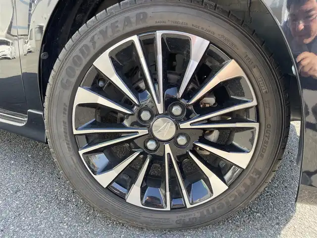 ダイハツ タント カスタム RS 熊本県 2019(令1)年 4.9万km パールブラック 両側パワースライドドア/社外メモリナビ（AVN-LS02W）/フルセグTV/CD/USB/Bluetooth/バックカメラ/スマートアシスト/ハーフレザーシート/シートヒーター/純正15インチアルミホイール/純正エアロ/LEDヘッドライト/ビルトインETC/スマートキー2個/プッシュスタート/新車時保証書/取扱説明書