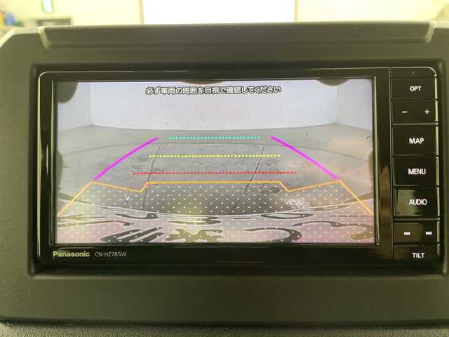 スズキ ジムニー シエラ JC 道央・札幌 2023(令5)年 0.4万km ピュアホワイトP ・４WD/スズキ セーフティ サポート/・デュアルセンサーブレーキサポート　/・純正メモリナビ/・CD/DVD/USB/SD/フルセグTV/・Bluetooth接続/・クルーズコントロール/・レーンキープアシスト/・ヒルディセントコントロール/・純正前後ドライブレコーダー/・LEDオートライト/・前席シートヒーター/・ステアリングスイッチ/・純正フロアマット/・電動格納ミラー/ミラーヒーター/・スマートキー/スペアキー