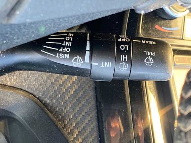 トヨタ カローラ フィールダー 1．5G エアロツアラー W×B 兵庫県 2013(平25)年 11.5万km ブラック ・社外SDナビ/・バックカメラ/・フルセグTV/・キセノン/・スマートキー/・ハーフレザーシート