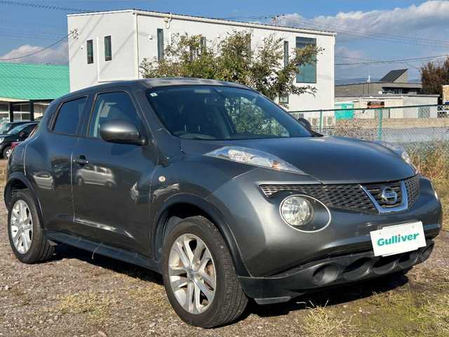 日産 ジューク 15RX 静岡県 2011(平23)年 8.7万km ダークメタルグレー ユーザー買取車両/社外SDナビ（CN-MW250D）/【AM/FM/TV】/純正ハロゲンヘッドライト/純正17インチAW/エンジンスタートボタン/スマートキー/バックカメラ/オートライト/保証書/取扱説明書