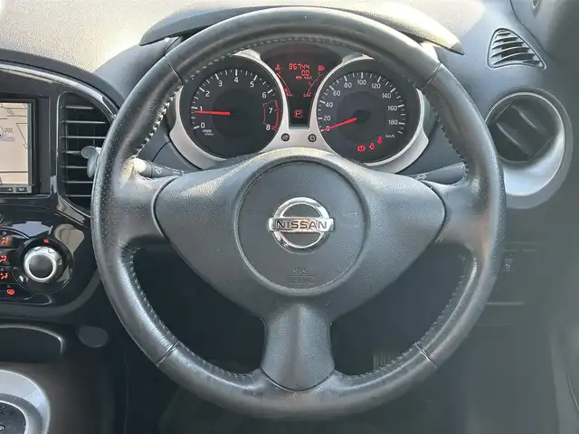 日産 ジューク 15RX 静岡県 2011(平23)年 8.7万km ダークメタルグレー ユーザー買取車両/社外SDナビ（CN-MW250D）/【AM/FM/TV】/純正ハロゲンヘッドライト/純正17インチAW/エンジンスタートボタン/スマートキー/バックカメラ/オートライト/保証書/取扱説明書