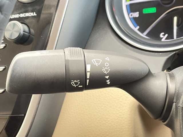 トヨタ カムリ G レザーパッケージ 愛知県 2018(平30)年 1.7万km プラチナホワイトパールマイカ トヨタセーフティセンス/純正8型ナビ　SDカードなし/モデリスタエアロ/レーダークルーズコントロール/ベージュレザー/シートヒーター/バックカメラ/パワーシート/コーナーセンサー/純正アルミホイール/ETC2.0/ブラインドスポットモニター/LEDヘッドライト/オートマチックハイビーム/ドライブレコーダー/衝突軽減システム/フルセグ/CD DVD/Bluetooth/ステアリングスイッチ/スマートキー/プッシュスタート