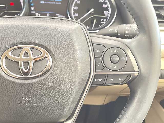 トヨタ カムリ G レザーパッケージ 愛知県 2018(平30)年 1.7万km プラチナホワイトパールマイカ トヨタセーフティセンス/純正8型ナビ　SDカードなし/モデリスタエアロ/レーダークルーズコントロール/ベージュレザー/シートヒーター/バックカメラ/パワーシート/コーナーセンサー/純正アルミホイール/ETC2.0/ブラインドスポットモニター/LEDヘッドライト/オートマチックハイビーム/ドライブレコーダー/衝突軽減システム/フルセグ/CD DVD/Bluetooth/ステアリングスイッチ/スマートキー/プッシュスタート