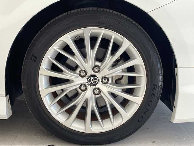 トヨタ カムリ G レザーパッケージ 愛知県 2018(平30)年 1.7万km プラチナホワイトパールマイカ トヨタセーフティセンス/純正8型ナビ　SDカードなし/モデリスタエアロ/レーダークルーズコントロール/ベージュレザー/シートヒーター/バックカメラ/パワーシート/コーナーセンサー/純正アルミホイール/ETC2.0/ブラインドスポットモニター/LEDヘッドライト/オートマチックハイビーム/ドライブレコーダー/衝突軽減システム/フルセグ/CD DVD/Bluetooth/ステアリングスイッチ/スマートキー/プッシュスタート