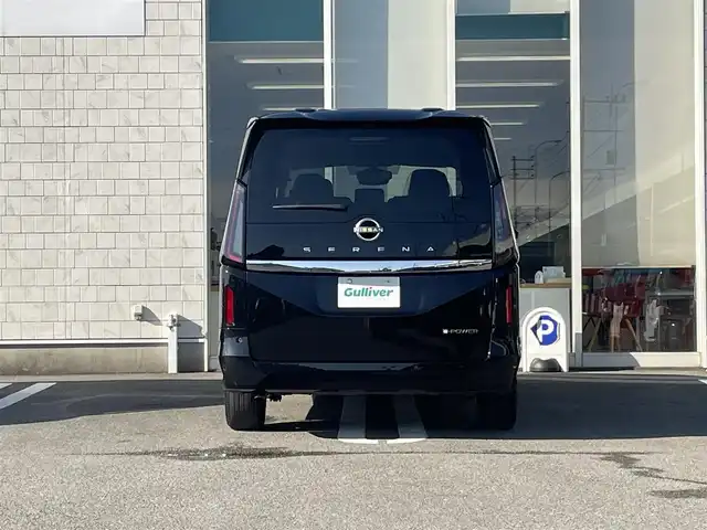 日産 セレナ e－パワー X 福岡県 2023(令5)年 1.8万km ダイヤモンドブラック 社外SDナビ(フルセグTV/BT/AM/FM)/バックカメラ/プロパイロット/エマージェンシーブレーキ/コーナーセンサー/ブラインドスポットモニター/片側パワスラ/ビルトインETC/USBポート/純正LEDヘッドライト/純正フロアマット/オートハイビーム/スマートキー/プッシュスタート