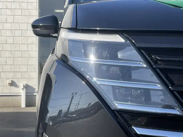 日産 セレナ e－パワー X 福岡県 2023(令5)年 1.8万km ダイヤモンドブラック 社外SDナビ(フルセグTV/BT/AM/FM)/バックカメラ/プロパイロット/エマージェンシーブレーキ/コーナーセンサー/ブラインドスポットモニター/片側パワスラ/ビルトインETC/USBポート/純正LEDヘッドライト/純正フロアマット/オートハイビーム/スマートキー/プッシュスタート