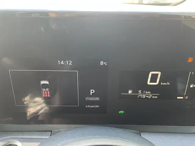 日産 セレナ e－パワー X 福岡県 2023(令5)年 1.8万km ダイヤモンドブラック 社外SDナビ(フルセグTV/BT/AM/FM)/バックカメラ/プロパイロット/エマージェンシーブレーキ/コーナーセンサー/ブラインドスポットモニター/片側パワスラ/ビルトインETC/USBポート/純正LEDヘッドライト/純正フロアマット/オートハイビーム/スマートキー/プッシュスタート