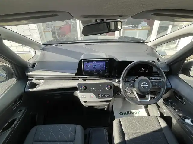 日産 セレナ e－パワー X 福岡県 2023(令5)年 1.8万km ダイヤモンドブラック 社外SDナビ(フルセグTV/BT/AM/FM)/バックカメラ/プロパイロット/エマージェンシーブレーキ/コーナーセンサー/ブラインドスポットモニター/片側パワスラ/ビルトインETC/USBポート/純正LEDヘッドライト/純正フロアマット/オートハイビーム/スマートキー/プッシュスタート