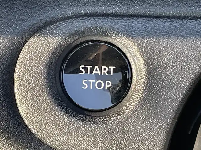 日産 セレナ e－パワー X 福岡県 2023(令5)年 1.8万km ダイヤモンドブラック 社外SDナビ(フルセグTV/BT/AM/FM)/バックカメラ/プロパイロット/エマージェンシーブレーキ/コーナーセンサー/ブラインドスポットモニター/片側パワスラ/ビルトインETC/USBポート/純正LEDヘッドライト/純正フロアマット/オートハイビーム/スマートキー/プッシュスタート