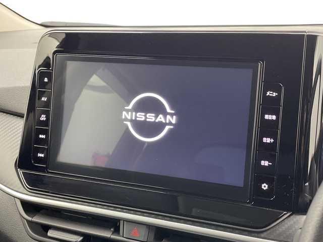 日産 ノート S 新潟県 2021(令3)年 2.5万km スーパーブラック エマージェンシーブレーキ/車線逸脱警報/防止支援/ブラインドスポットモニター/速度標識表示/標識検知支援/前後コーナーセンサー（移動物検知）/純正9インチナビ/フルセグTV/Bluetooth/アラウンドビューモニター/デジタルインナーミラー/オートライト/オートハイビーム/LEDヘッドライト/プッシュスタート/電動格納ミラー/ウィンカーミラー/ステアリングスイッチ/純正フロアマット/純正ドアバイザー