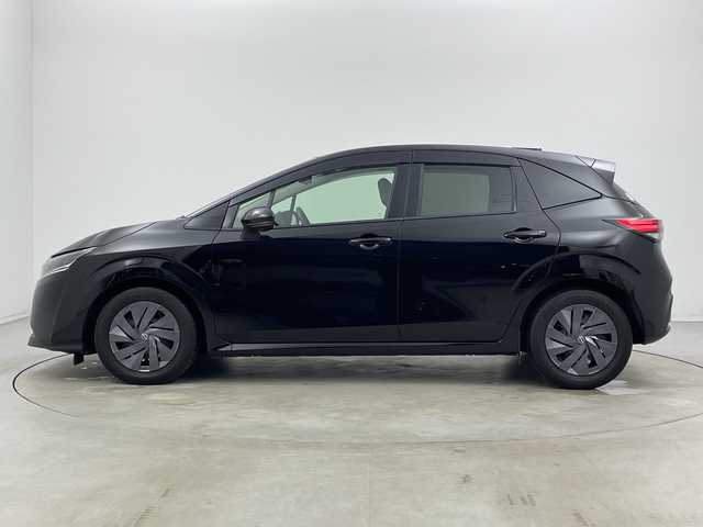 日産 ノート S 新潟県 2021(令3)年 2.5万km スーパーブラック エマージェンシーブレーキ/車線逸脱警報/防止支援/ブラインドスポットモニター/速度標識表示/標識検知支援/前後コーナーセンサー（移動物検知）/純正9インチナビ/フルセグTV/Bluetooth/アラウンドビューモニター/デジタルインナーミラー/オートライト/オートハイビーム/LEDヘッドライト/プッシュスタート/電動格納ミラー/ウィンカーミラー/ステアリングスイッチ/純正フロアマット/純正ドアバイザー