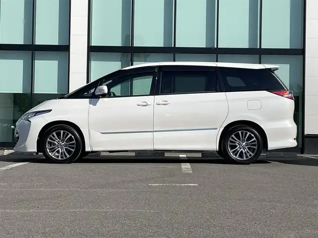 トヨタ エスティマ アエラス 和歌山県 2019(令1)年 2万km ホワイトパールクリスタルシャイン 純正7インチナビ/フルセグTV/Bluetooth/CD/DVD/SD/バックカメラ/ビルトインETC/ドライブレコーダー/衝突軽減カメラ/車線逸脱防止機能/クルーズコントロール/両側パワースライドドア/革巻きステアリング/ステアリングスイッチ/LEDヘッドライト/オートライト/オートハイビーム/純正17インチAW/ドアバイザー/フロアマット/プッシュスタート/スマートキー