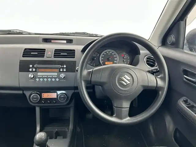スズキ スイフト XG 愛知県 2010(平22)年 5.8万km シルキーシルバーメタリック ＣＤ／ＡＭ／ＦＭ/ドライブレコーダー　/電動格納ミラー　/パワーウィンドウ　/スマートキー　/純正ホイールキャップ