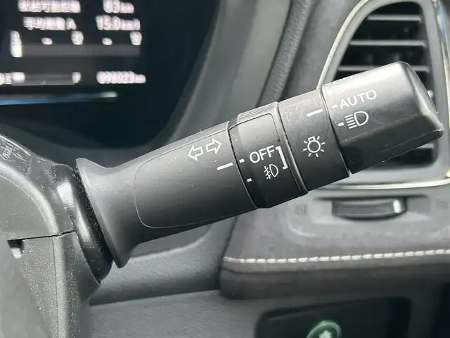 ホンダ ヴェゼル 静岡県 2016(平28)年 9.7万km クリスタルブラックパール ワンオーナー/純性ＳＤナビ(VXM-174VFi)/【CD/DVD/BT/地デジ】/純性LEDヘッドライト/純正18インチアルミホイール/クルーズコントロール/ハーフレザーシート/ETC/USB端子/スマートキー/ECONモード