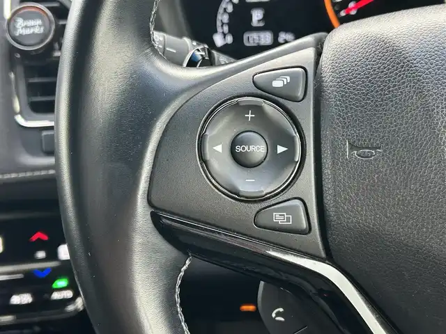 ホンダ ヴェゼル 静岡県 2016(平28)年 9.7万km クリスタルブラックパール ワンオーナー/純性ＳＤナビ(VXM-174VFi)/【CD/DVD/BT/地デジ】/純性LEDヘッドライト/純正18インチアルミホイール/クルーズコントロール/ハーフレザーシート/ETC/USB端子/スマートキー/ECONモード