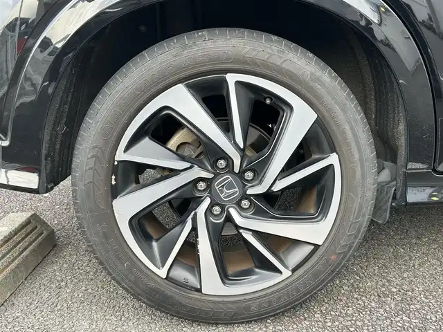 ホンダ ヴェゼル 静岡県 2016(平28)年 9.7万km クリスタルブラックパール ワンオーナー/純性ＳＤナビ(VXM-174VFi)/【CD/DVD/BT/地デジ】/純性LEDヘッドライト/純正18インチアルミホイール/クルーズコントロール/ハーフレザーシート/ETC/USB端子/スマートキー/ECONモード