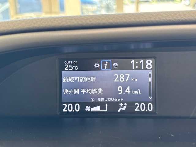 トヨタ ヴォクシー ZS 煌Ⅱ 埼玉県 2020(令2)年 1.2万km イナズマスパーキングブラックガラスフレーク トヨタセーフティーセンス/純正SDナビ/　　CD/DVD/BT/フルセグ/USB/バックカメラ/両側パワースライドドア/クルーズコントロール/LEDヘッドライト/純正16インチアルミホイール/アイドリングストップ/スマートキー2本/ビルトインETC2.0/禁煙車
