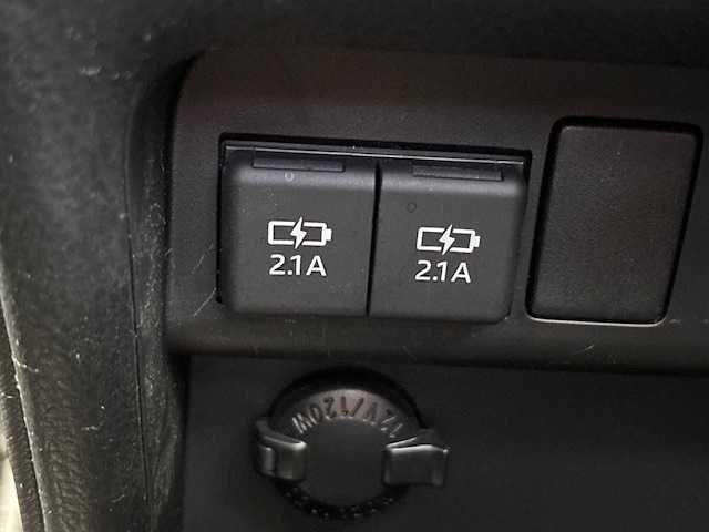 トヨタ ヴォクシー ZS 煌Ⅱ 埼玉県 2020(令2)年 1.2万km イナズマスパーキングブラックガラスフレーク トヨタセーフティーセンス/純正SDナビ/　　CD/DVD/BT/フルセグ/USB/バックカメラ/両側パワースライドドア/クルーズコントロール/LEDヘッドライト/純正16インチアルミホイール/アイドリングストップ/スマートキー2本/ビルトインETC2.0/禁煙車