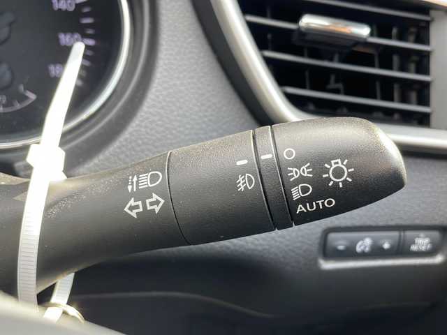 日産 エクストレイル 20X 秋田県 2014(平26)年 9.5万km ダイヤモンドブラック 登録時走行距離94687ｋｍ/４WD/純正ナビ（Bluetooth、CD/DVD、フルセグTV）/ETC/純正エアロパーツ（リアスポイラー）/ハーフレザーシート/前席シートヒーター/アイドリングストップ/横滑り防止装置/盗難防止装置/ダウンヒルアシストコントロール/社外17インチAW/LEDライト/フォグランプ/オートライト/純正フロアマット/スマートキー
