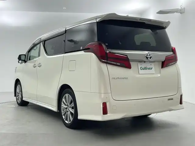 トヨタ アルファード S タイプゴールド 福井県 2020(令2)年 1万km ラグジュアリーホワイトパールクリスタルシャインガラスフレーク サンルーフ/純正ディスプレイオーディオ/【AM/FM/CD/DVD/Bluetooth/フルセグTV】/バックカメラ/ビルトインETC/純正フリップダウンモニター/トヨタセーフティセンス/・衝突軽減ブレーキ/・車線逸脱警報機能/・クルーズコントロール（追従有）/電動リアゲート/両側パワースライドドア/コーナーセンサー/オートライト/LEDヘッドライド/プッシュスタート/スマートキー/スペアキー
