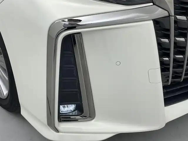 トヨタ アルファード S タイプゴールド 福井県 2020(令2)年 1万km ラグジュアリーホワイトパールクリスタルシャインガラスフレーク サンルーフ/純正ディスプレイオーディオ/【AM/FM/CD/DVD/Bluetooth/フルセグTV】/バックカメラ/ビルトインETC/純正フリップダウンモニター/トヨタセーフティセンス/・衝突軽減ブレーキ/・車線逸脱警報機能/・クルーズコントロール（追従有）/電動リアゲート/両側パワースライドドア/コーナーセンサー/オートライト/LEDヘッドライド/プッシュスタート/スマートキー/スペアキー
