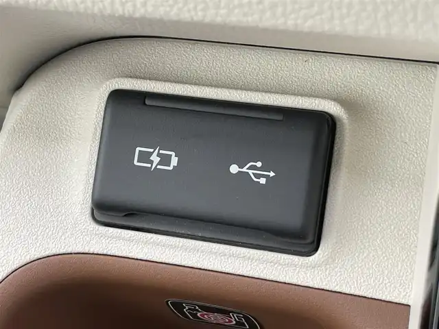 トヨタ シエンタ ハイブリッド Z 茨城県 2024(令6)年 0.4万km 緑 純正ナビ/【ラジオ・TV・BT・USB・Miracast】/レーダークルコン/ETC/全方位カメラ/前後コーナーセンサー/両側パワスラ/BSM/USB入力端子/オートライト/オートハイビーム/LEDライト/純正ホイールカバー/レーンキープアシスト/横滑り防止装置/衝突被害軽減システム/ステリモ/ウインカーミラー