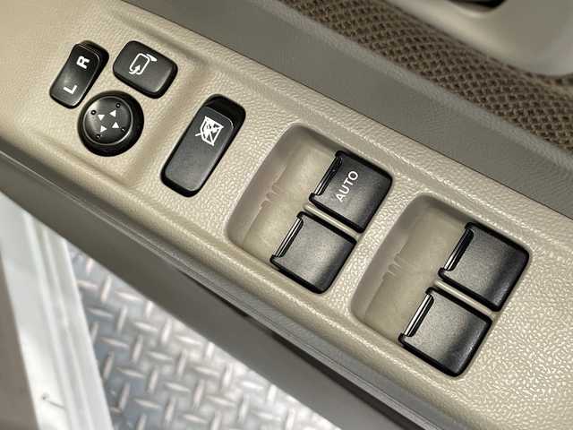 スズキ パレット リミテッドⅡ 栃木県 2012(平24)年 4.2万km パールホワイト 社外SDナビ(KENWOOD製 MDV-L503)/　(フルセTV/CD/DVD)/バックカメラ/片側パワースライドドア　/D席シートヒーター/HIDヘッドライト/オートライト/禁煙車/フロアマット/スマートキー/プッシュスタート/電動格納ミラー/取扱説明書/保証書