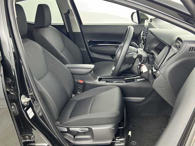 トヨタ アクア G 愛知県 2023(令5)年 1.6万km ブラックマイカ 禁煙車/純正8インチナビ/（AM/FM/Bluetooth/USB)/バックカメラ/AC100V電源/トヨタセーフティセンス/・衝突軽減ブレーキ/・レーンキープアシスト/・オートマチックハイビーム/追従式クルーズコントロール/ETC/ドライブレコーダー/LEDヘッドライト/スマートキー/プッシュスタート/フロアマット/横滑り防止装置