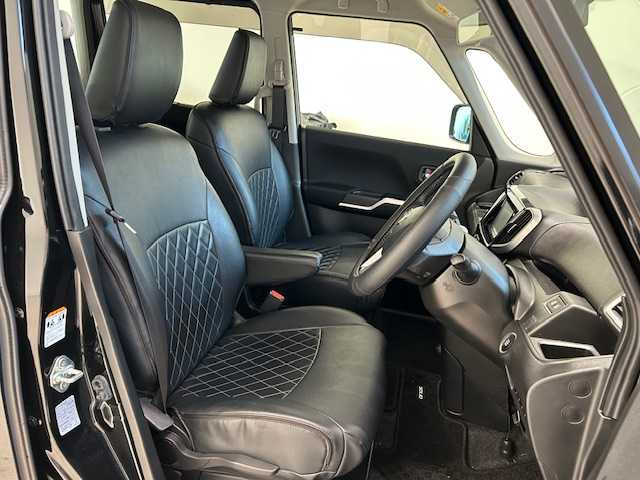 スズキ ソリオ バンディット HV MV Dカメラ ブレーキS 宮城県 2018(平30)年 7.5万km ミネラルグレーM スズキセーフティサポート/・デュアルセンサーブレーキ/・発進お知らせ機能/・標識認識機能/・車線維持支援機能/・車線逸脱抑制機能/・車線逸脱警報機能/・ふらつき警告機能/SDナビ/アダプティブクルーズコントロール/シートヒーター/ETC/プッシュスタート/LEDヘッドライト/オートライト/純正アルミホイール/純正フロアマット/レザーシートカバー/アイドリングストップ/盗難防止装置/横滑り防止装置