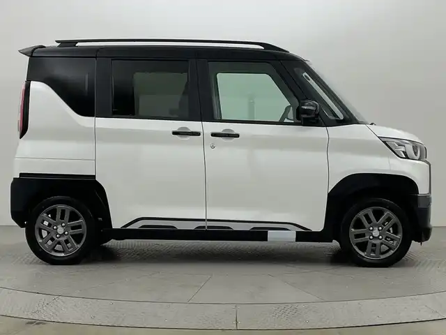 三菱 デリカミニ T プレミアム 新潟県 2025(令7)年 0.1万km未満 アメジストブラック/シルキーホワイト ４WD/登録未使用車/禁煙車/マイパイロット/純正9インチディスプレイオーディオ/　　AM/FM/BT/USB/applecarplay/androidauto/アラウンドビューモニター/両側パワースライドドア/ハンズフリー オートスライドドア/レーダークルーズコントロール/LEDオートライト/ハーフレザーシート/前席シートヒーター/純正15インチアルミホイール付/アイドリングストップ/ステアリングスイッチ/パドルシフト/ステアリングヒーター/電動パーキングブレーキ/オートブレーキホールド/ダウンヒルアシストコントロール/サーキュレーター/リアサンシェード/リアパーソナルデーブル/スペアキー/スマートキー
