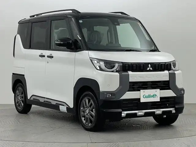 三菱 デリカミニ T プレミアム 新潟県 2025(令7)年 0.1万km未満 アメジストブラック/シルキーホワイト ４WD/登録未使用車/禁煙車/マイパイロット/純正9インチディスプレイオーディオ/　　AM/FM/BT/USB/applecarplay/androidauto/アラウンドビューモニター/両側パワースライドドア/ハンズフリー オートスライドドア/レーダークルーズコントロール/LEDオートライト/ハーフレザーシート/前席シートヒーター/純正15インチアルミホイール付/アイドリングストップ/ステアリングスイッチ/パドルシフト/ステアリングヒーター/電動パーキングブレーキ/オートブレーキホールド/ダウンヒルアシストコントロール/サーキュレーター/リアサンシェード/リアパーソナルデーブル/スペアキー/スマートキー