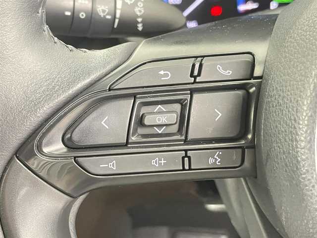 トヨタ ヤリスクロス ハイブリッド Z 千葉県 2022(令4)年 3.1万km ブラスゴールドメタリック/ブラックマイカ 2トーン 禁煙車/純正ナビ/・Bluetooth/Miracast/フルセグTV/・全方位カメラ/衝突被害軽減ブレーキ/・レーダークルーズコントロール/・レーンキープ/・車線逸脱警報/・コーナーセンサー/電子パーキングブレーキ/・オートホールド/パワーバックドア/・パワーシート/シートヒーター/・ステアリングヒーター/ドライブモード/・EVモード/オートLEDハイビーム/・オートLEDライト/ETC/スマートキー/・スペアキー