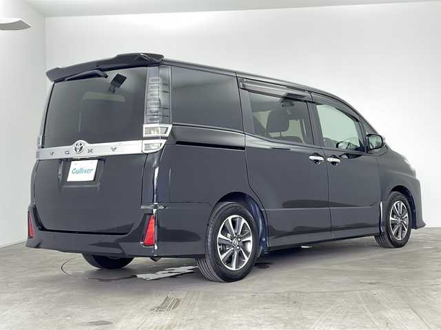 トヨタ ヴォクシー ZS 煌Ⅱ 鹿児島県 2020(令2)年 3.5万km ブラック 純正メーカーOPナビ/（CD/DVD/BT/フルセグTV）/純正12.1インチフリップダウンモニター/両側パワースライドドア/プリクラッシュセーフティ/レーンキープアシスト/クルーズコントロール/オートライト/オートマチックハイビーム/アイドリングストップ/後席サンシェード/スマートキー/プッシュスタート/バックカメラ