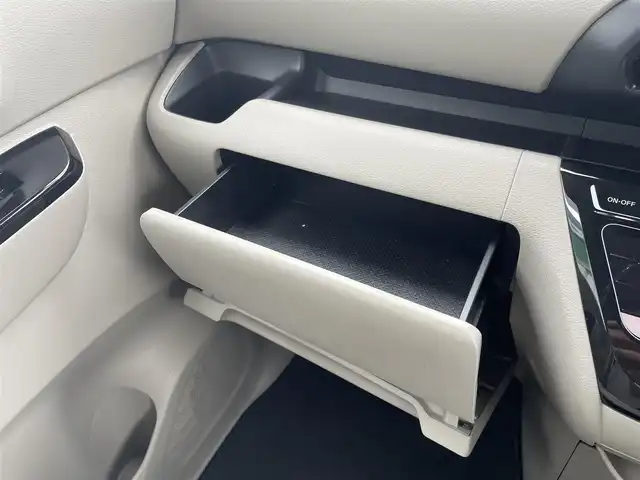 日産 ルークス X 宮崎県 2020(令2)年 3万km スパークリングレッドM ワンオーナー/純正9型ナビ/　(Bluetooth/CD/DVD)/フルセグTV/片側パワースライドドア/インテリジェントアラウンドビューモニター/ビルトインETC/ドライブレコーダー/ソナー機能/先進安全装備/・インテリジェントエマージェンシーブレーキ/・踏み間違い衝突防止アシスト/・車線逸脱防止支援システム/・前方衝突予測警報/・ふらつき警報/・標識検知機能/オートライト/ハイビームアシスト/ステアリングスイッチ/前席アームレスト付ベンチシート/インテリジェントキー/プッシュエンジンスターター/禁煙車