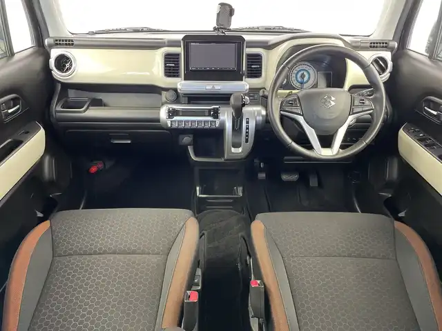 スズキ クロスビー HYBRID MZ 新潟県 2018(平30)年 5.6万km スーパーブラックパール 3トーンコーディネート ストラーダメモリナビ/(CN-E300D)/(CD.SD再生.ワンセグ.Bluetooth)/バックカメラ/パドルシフト/LEDオートライト/デュアルセンサーブレーキサポート/クルーズコントロール/ドライブレコーダー/前席シートヒーター/アイドリングストップ/プッシュスタート/スマートキー/フロアマット