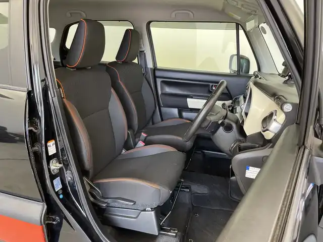 スズキ クロスビー HYBRID MZ 新潟県 2018(平30)年 5.6万km スーパーブラックパール 3トーンコーディネート ストラーダメモリナビ/(CN-E300D)/(CD.SD再生.ワンセグ.Bluetooth)/バックカメラ/パドルシフト/LEDオートライト/デュアルセンサーブレーキサポート/クルーズコントロール/ドライブレコーダー/前席シートヒーター/アイドリングストップ/プッシュスタート/スマートキー/フロアマット