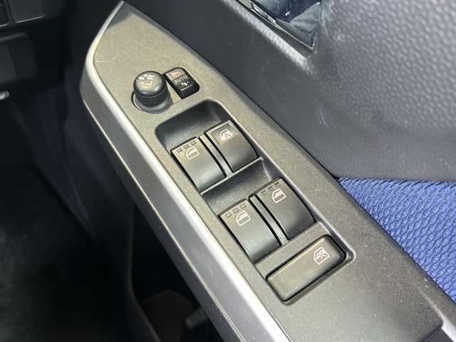 トヨタ タンク カスタムG－T 静岡県 2019(令1)年 3.5万km パールホワイトⅢ 純正ナビ/・FM/AM/・CD/・SD/・Bluetooth/・TV/主要装備/・ＥＴＣ/・バックカメラ/・クルーズコントロール/・両側パワースライドドア/・オートライト/・オートハイビーム/・フォグランプ/・クリアランスソナー/・横滑り防止装置/・アイドリングストップ/・衝突被害軽減システム/・車線逸脱警報/・先行車発進お知らせ