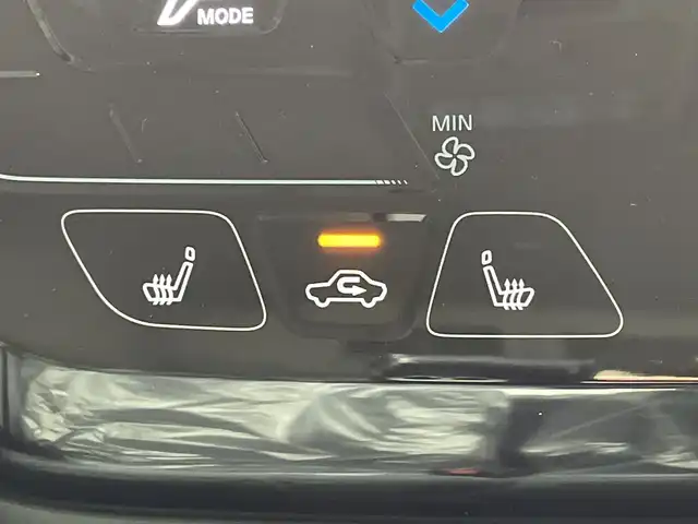 三菱 デリカミニ T プレミアム 神奈川県 2025(令7)年 0.1千km 緑Ⅱ 届出済未使用車/ターボ/サイドデカール/ルーフレール/2トーンカラー/純正9型ディスプレイオーディオ【DA22JM】/Androidauto　Applecarplay　AUX　USB　Bluetooth　IPOD/マルチアラウンドビューモニター/両側電動スライドドア【サンシェード】/デジタルルームミラー/e-アシスト/マイパイロット/衝突被害軽減ブレーキ/踏み間違い防止アシスト/車線逸脱警報システム/車線逸脱防止支援機能/前方衝突予測警報/標識認識機能/先行車発進通知/オートマチックハイビーム/ふらつき警報/レーダークルーズコントロール/車線維持支援機構/前後ソナー/アイドリングストップ/ハーフレザーシート/前席シートヒーター/革巻きステアリング/パドルシフト/ステアリングヒーター/ダウンヒルアシストコントロール/プラズマクラスター付リアサーキュレーター/電動パーキングブレーキ/AVH/プッシュスタート/スマートキー/LEDヘッド/フォグランプ/オートライト/純正リアスポイラー/純正15インチアルミホイール/取説　保証書　スペアキー