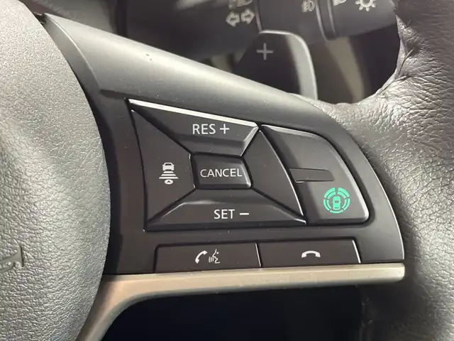 三菱 デリカミニ T プレミアム 神奈川県 2025(令7)年 0.1千km 緑Ⅱ 届出済未使用車/ターボ/サイドデカール/ルーフレール/2トーンカラー/純正9型ディスプレイオーディオ【DA22JM】/Androidauto　Applecarplay　AUX　USB　Bluetooth　IPOD/マルチアラウンドビューモニター/両側電動スライドドア【サンシェード】/デジタルルームミラー/e-アシスト/マイパイロット/衝突被害軽減ブレーキ/踏み間違い防止アシスト/車線逸脱警報システム/車線逸脱防止支援機能/前方衝突予測警報/標識認識機能/先行車発進通知/オートマチックハイビーム/ふらつき警報/レーダークルーズコントロール/車線維持支援機構/前後ソナー/アイドリングストップ/ハーフレザーシート/前席シートヒーター/革巻きステアリング/パドルシフト/ステアリングヒーター/ダウンヒルアシストコントロール/プラズマクラスター付リアサーキュレーター/電動パーキングブレーキ/AVH/プッシュスタート/スマートキー/LEDヘッド/フォグランプ/オートライト/純正リアスポイラー/純正15インチアルミホイール/取説　保証書　スペアキー