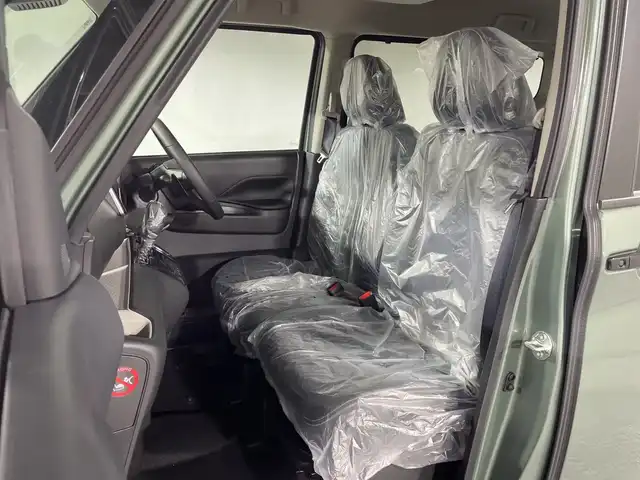 三菱 デリカミニ T プレミアム 神奈川県 2025(令7)年 0.1千km 緑Ⅱ 届出済未使用車/ターボ/サイドデカール/ルーフレール/2トーンカラー/純正9型ディスプレイオーディオ【DA22JM】/Androidauto　Applecarplay　AUX　USB　Bluetooth　IPOD/マルチアラウンドビューモニター/両側電動スライドドア【サンシェード】/デジタルルームミラー/e-アシスト/マイパイロット/衝突被害軽減ブレーキ/踏み間違い防止アシスト/車線逸脱警報システム/車線逸脱防止支援機能/前方衝突予測警報/標識認識機能/先行車発進通知/オートマチックハイビーム/ふらつき警報/レーダークルーズコントロール/車線維持支援機構/前後ソナー/アイドリングストップ/ハーフレザーシート/前席シートヒーター/革巻きステアリング/パドルシフト/ステアリングヒーター/ダウンヒルアシストコントロール/プラズマクラスター付リアサーキュレーター/電動パーキングブレーキ/AVH/プッシュスタート/スマートキー/LEDヘッド/フォグランプ/オートライト/純正リアスポイラー/純正15インチアルミホイール/取説　保証書　スペアキー