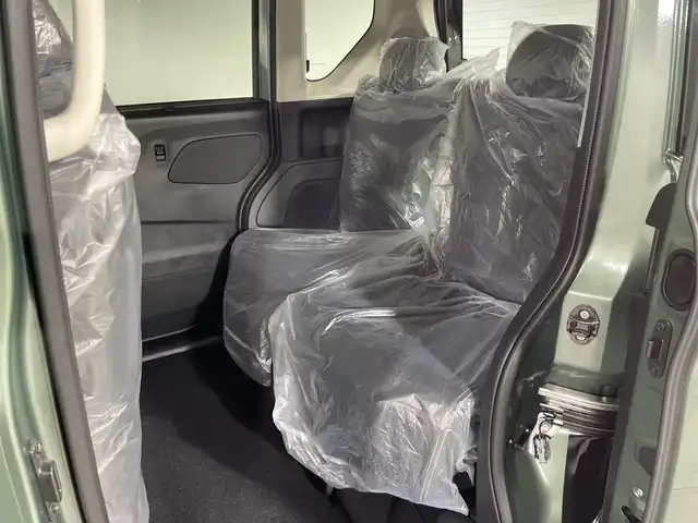 三菱 デリカミニ T プレミアム 神奈川県 2025(令7)年 0.1千km 緑Ⅱ 届出済未使用車/ターボ/サイドデカール/ルーフレール/2トーンカラー/純正9型ディスプレイオーディオ【DA22JM】/Androidauto　Applecarplay　AUX　USB　Bluetooth　IPOD/マルチアラウンドビューモニター/両側電動スライドドア【サンシェード】/デジタルルームミラー/e-アシスト/マイパイロット/衝突被害軽減ブレーキ/踏み間違い防止アシスト/車線逸脱警報システム/車線逸脱防止支援機能/前方衝突予測警報/標識認識機能/先行車発進通知/オートマチックハイビーム/ふらつき警報/レーダークルーズコントロール/車線維持支援機構/前後ソナー/アイドリングストップ/ハーフレザーシート/前席シートヒーター/革巻きステアリング/パドルシフト/ステアリングヒーター/ダウンヒルアシストコントロール/プラズマクラスター付リアサーキュレーター/電動パーキングブレーキ/AVH/プッシュスタート/スマートキー/LEDヘッド/フォグランプ/オートライト/純正リアスポイラー/純正15インチアルミホイール/取説　保証書　スペアキー